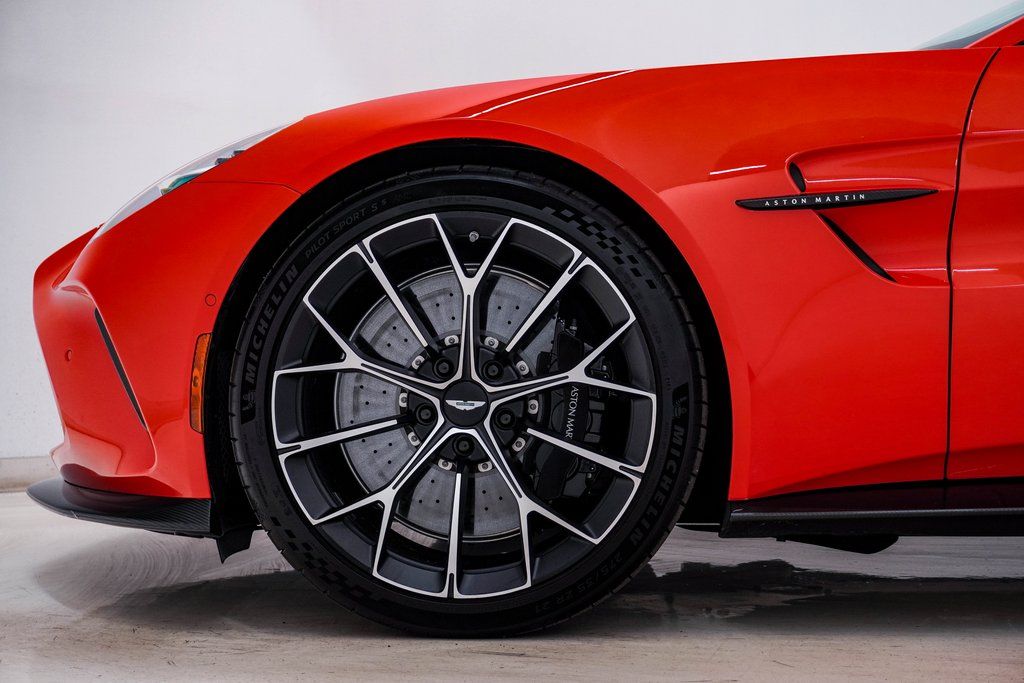 2025 Aston Martin Vantage Base - Photo 14