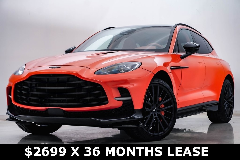 2025 Aston Martin DBX