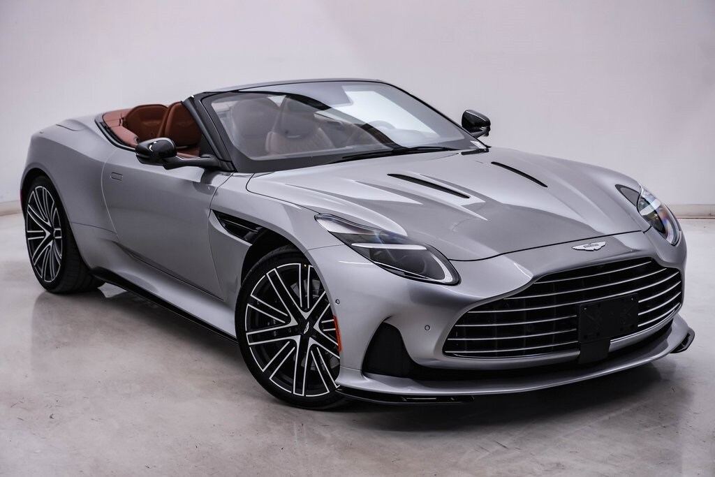 2025 Aston Martin DB12 AM5 photo 3