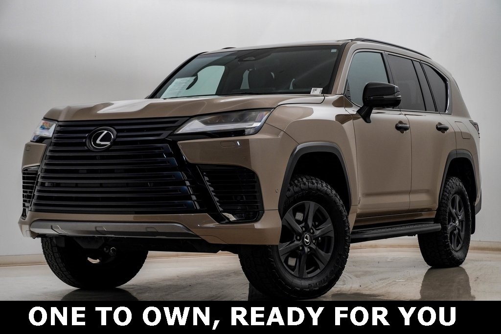 2025 Lexus LX Overtrail's photo