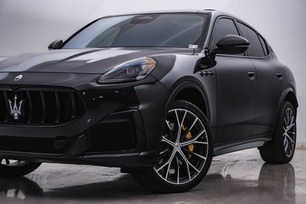 Certified 2023 Maserati Grecale TROFEO with VIN ZN682CVTXP7426652 for sale in Downers Grove, IL
