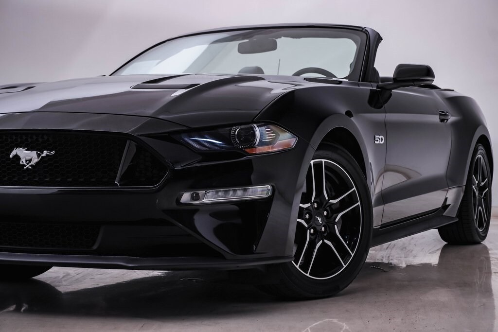 2020 Ford Mustang GT Premium Convertible photo 2