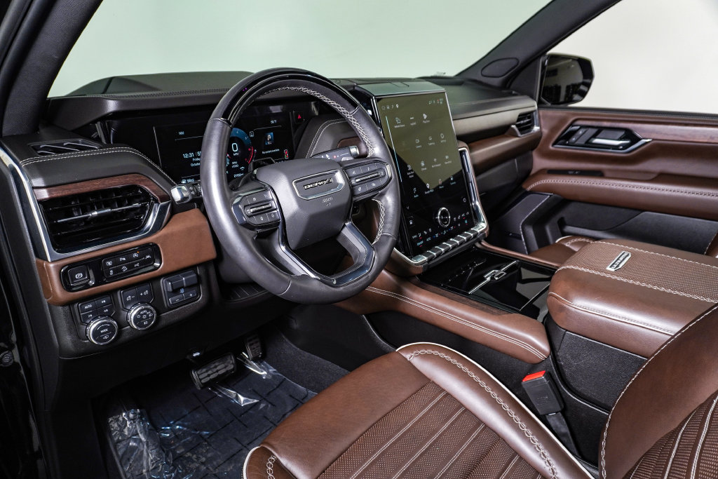 2025 GMC Yukon XL Denali Ultimate - Photo 24