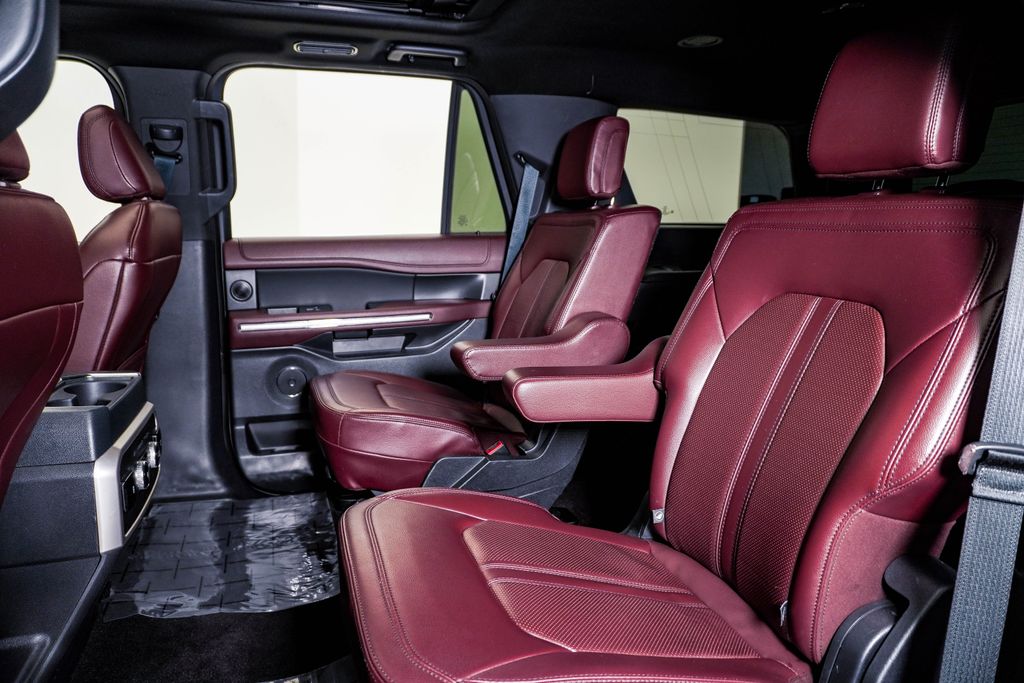 2022 Ford Expedition Limited - Photo 16
