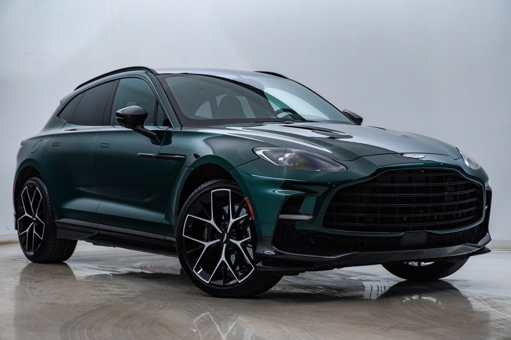 2025 Aston Martin DBX 707's photo