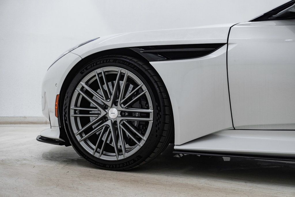 2024 Aston Martin DB12 Base - Photo 8