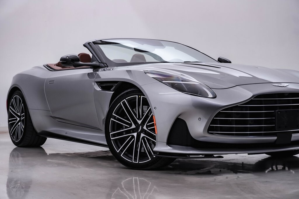 2025 Aston Martin DB12 AM5 photo 2