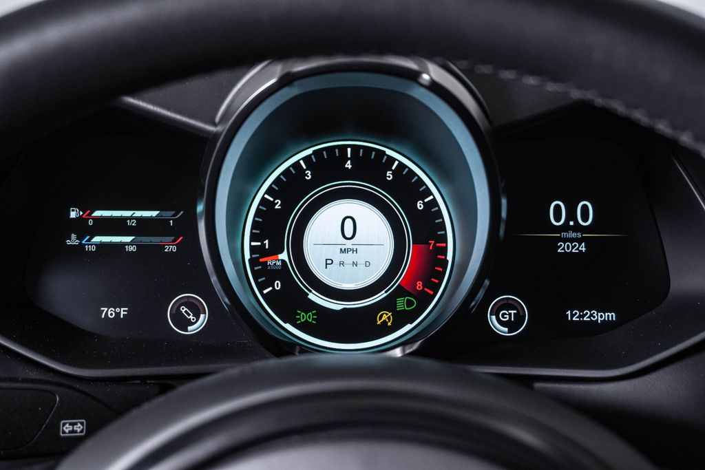 2022 Aston Martin DBS Base - Photo 28