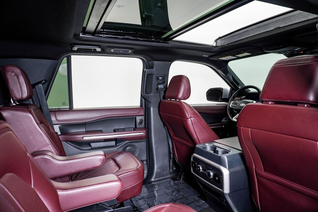 2022 Ford Expedition Limited - Photo 15