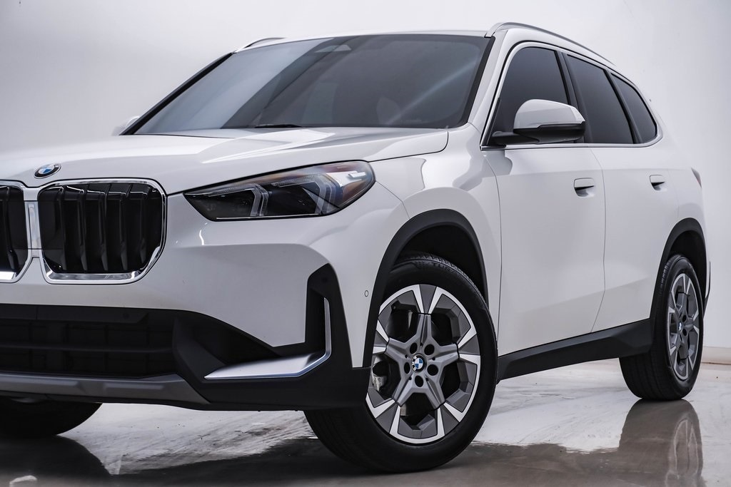 Used 2023 BMW X1 28i with VIN WBX73EF00P5Y18032 for sale in Downers Grove, IL