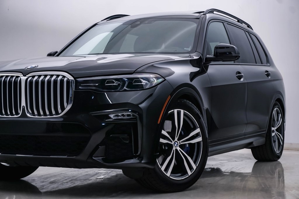 Used 2019 BMW X7 40i with VIN 5UXCW2C5XKL085511 for sale in Downers Grove, IL