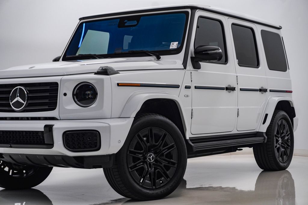 Used 2025 Mercedes-Benz G-Class G580 with VIN W1NWM0ABXSX021195 for sale in Downers Grove, IL