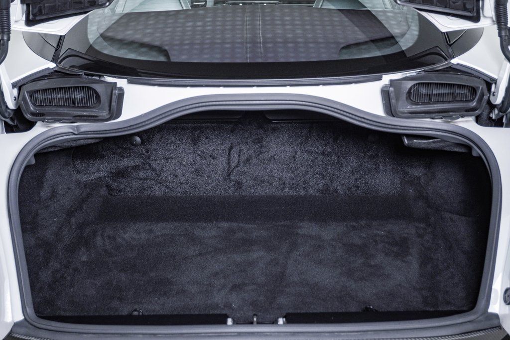 2024 Aston Martin DB12 Base - Photo 30
