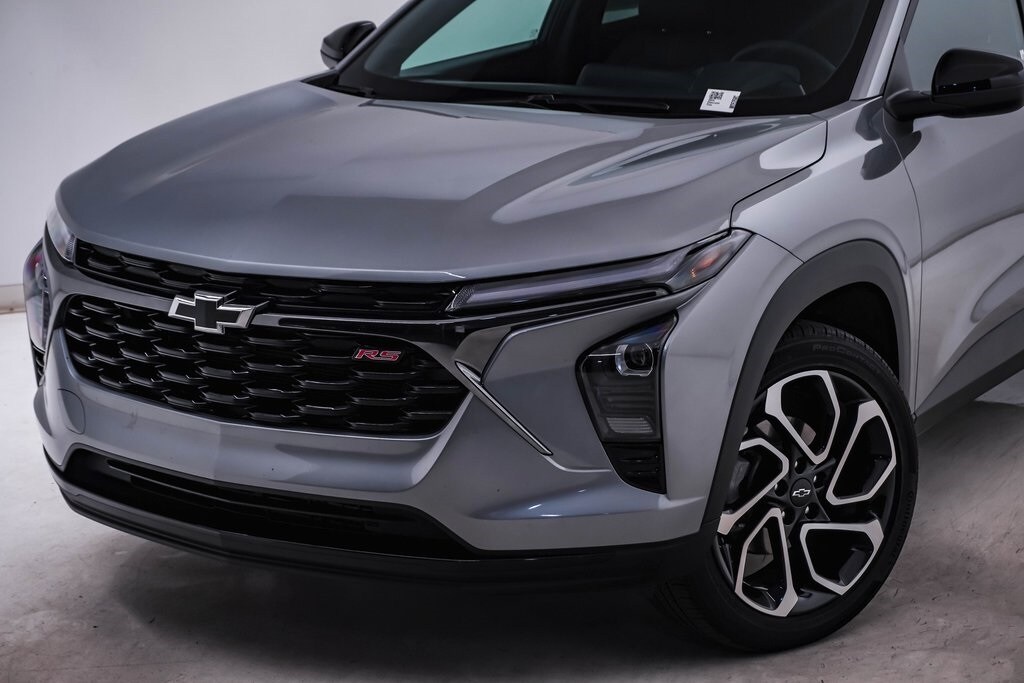 2025 Chevrolet Trax photo 4