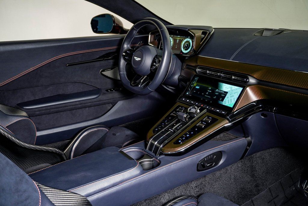 2025 Aston Martin Vantage Base - Photo 16