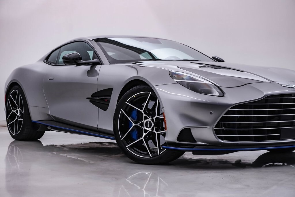 2025 Aston Martin Vanquish AM7 photo 2