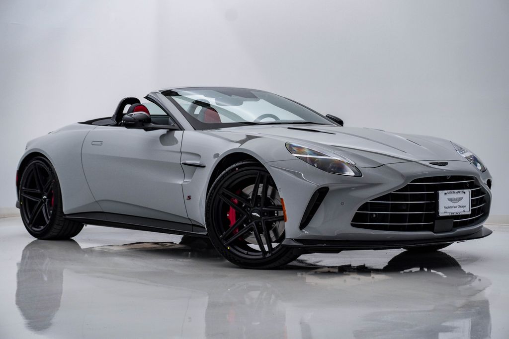 2026 Aston Martin Vantage 4.0 V8 Roadster's photo