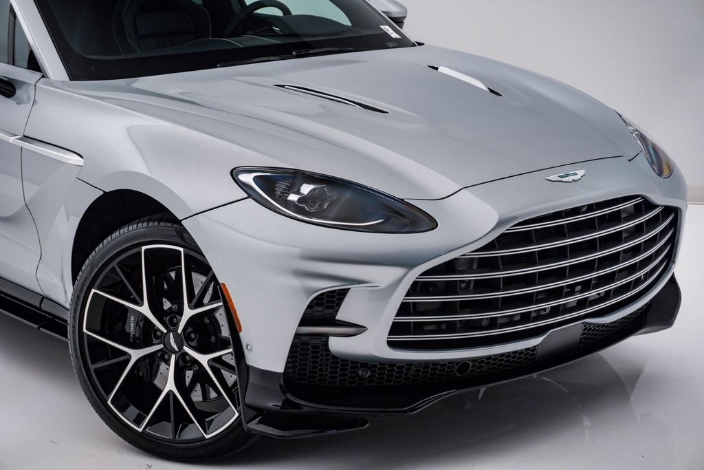 New 2026 Aston Martin DBX707 SUV