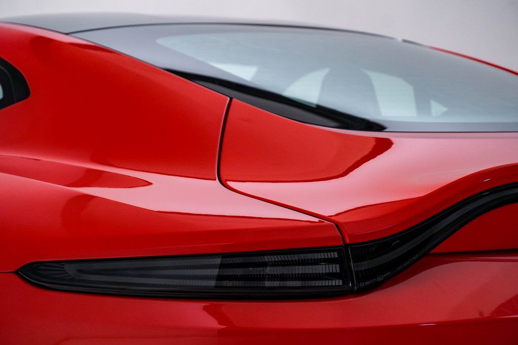 2025 Aston Martin Vantage Base - Photo 13