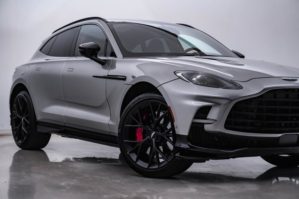 2025 Aston Martin DBX DBX707 photo 2