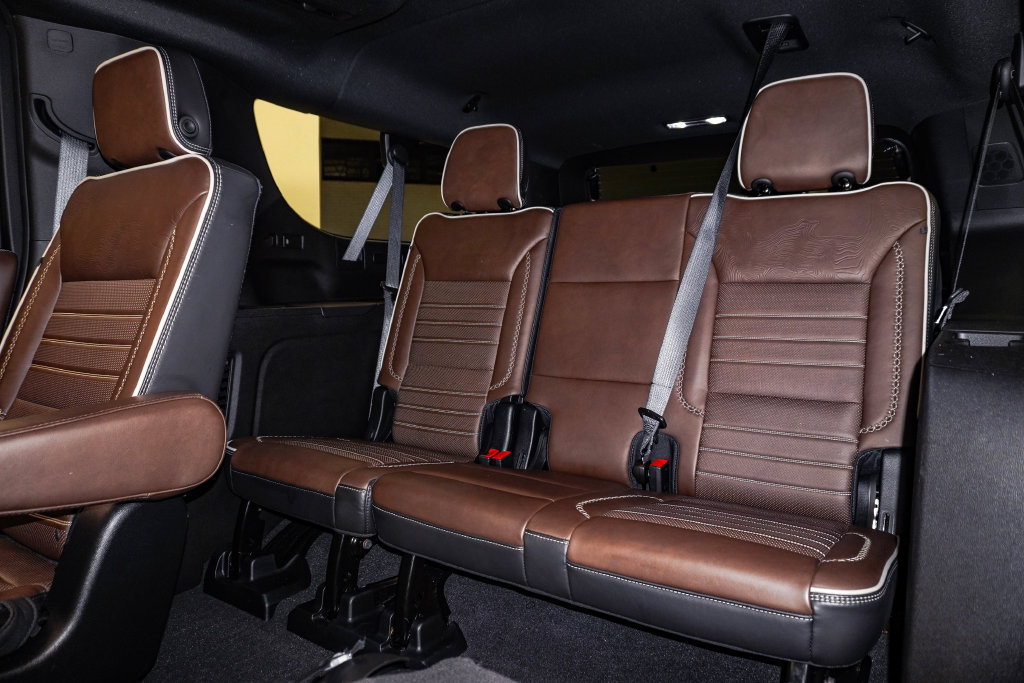 2025 GMC Yukon XL Denali Ultimate - Photo 21