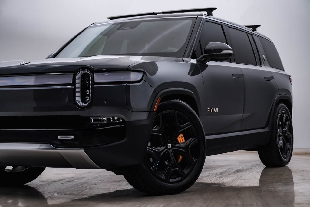 Used 2024 Rivian R1S Adventure with VIN 7PDSGABA7RN035045 for sale in Downers Grove, IL