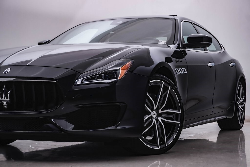 2022 Maserati Quattroporte Modena Q4 photo 2