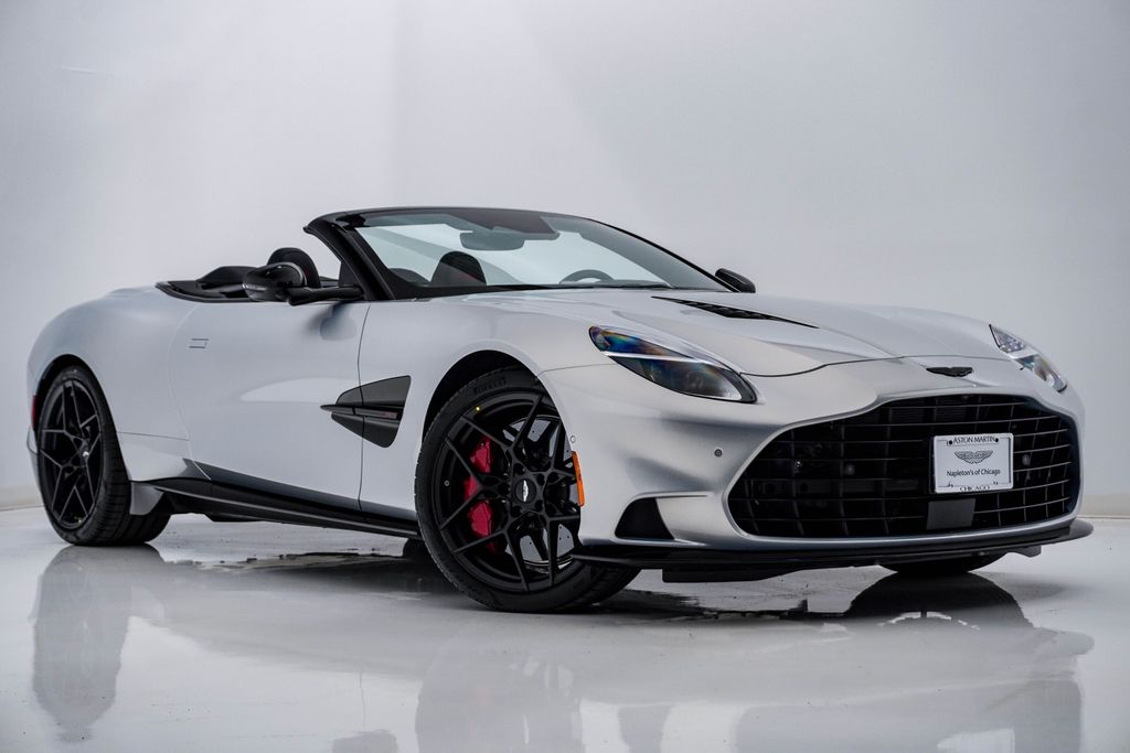 2026 Aston Martin Vanquish Volante's photo