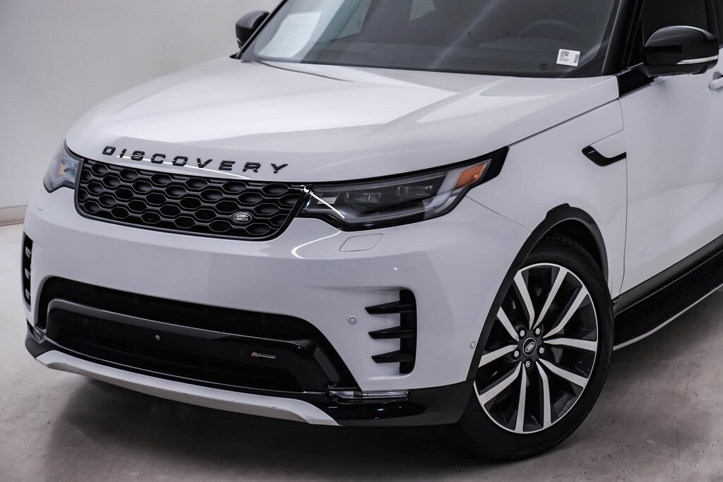 2023 Land Rover Discovery S R-Dynamic photo 4