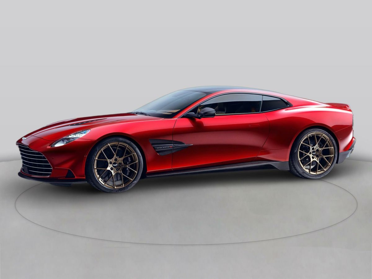 2025 Aston Martin Vanquish Base's photo