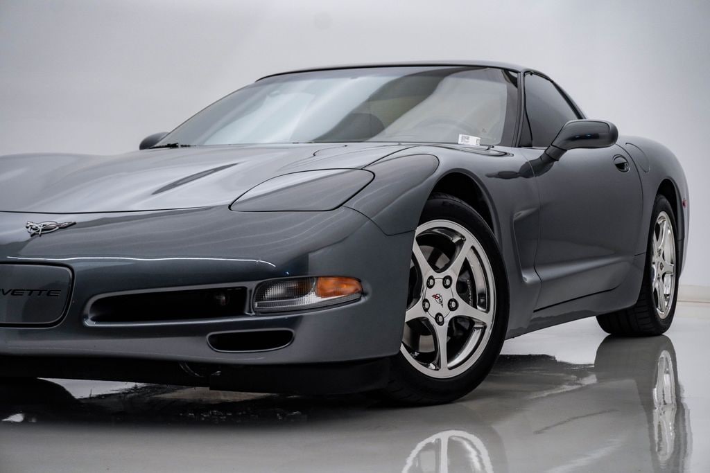 Used 2003 Chevrolet Corvette Coupe Coupe