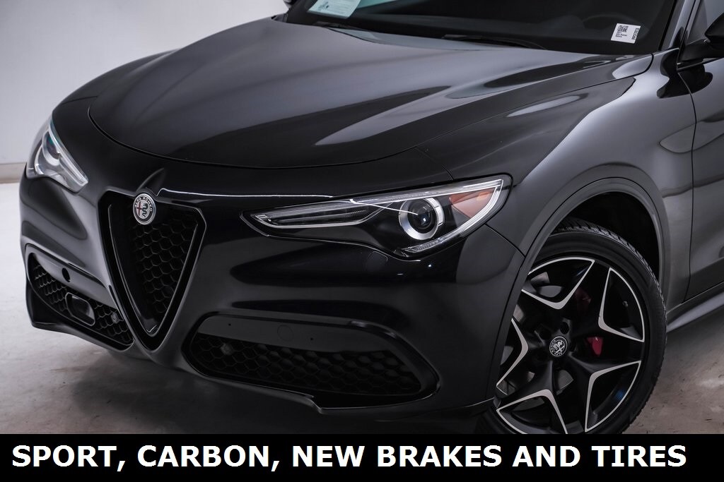 2021 Alfa Romeo Stelvio Ti Sport photo 4