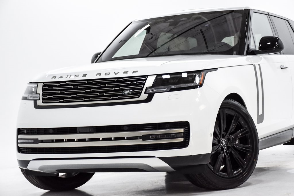 Used 2023 Land Rover Range Rover SE with VIN SALKP9E79PA029041 for sale in Downers Grove, IL