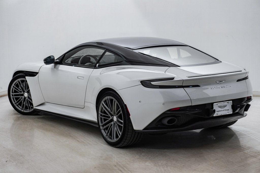 2024 Aston Martin DB12 Base - Photo 18