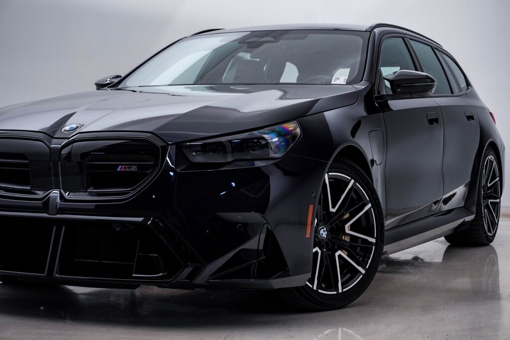 2025 Bmw M5 5 Touring photo 2