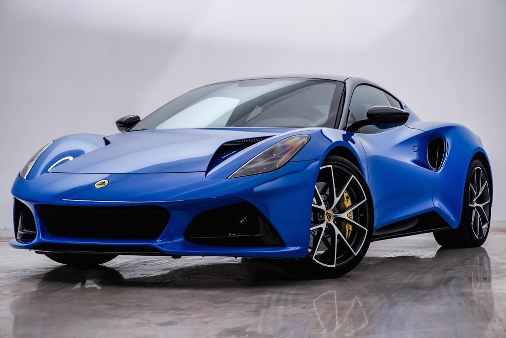 2024 Lotus Emira First Edition's photo