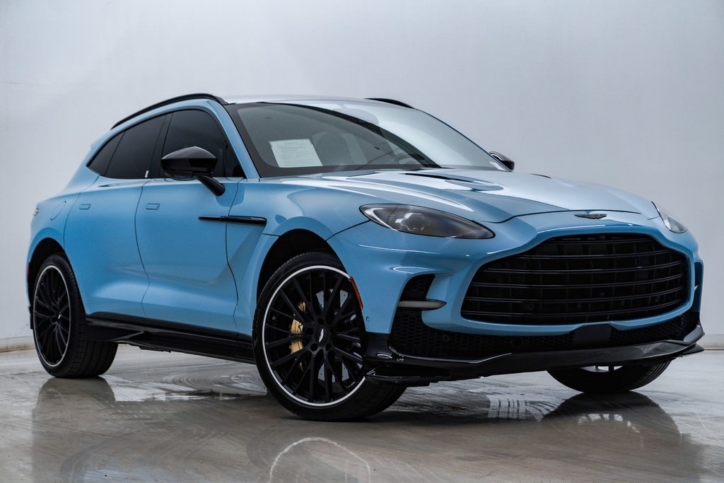 2023 Aston Martin DBX 707's photo