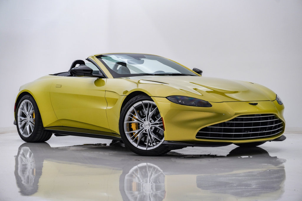  Aston Martin Vantage