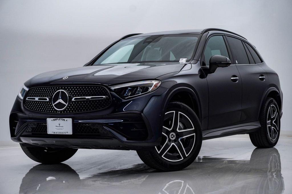 2023 Mercedes-Benz GLC GLC 300 4MATIC's photo