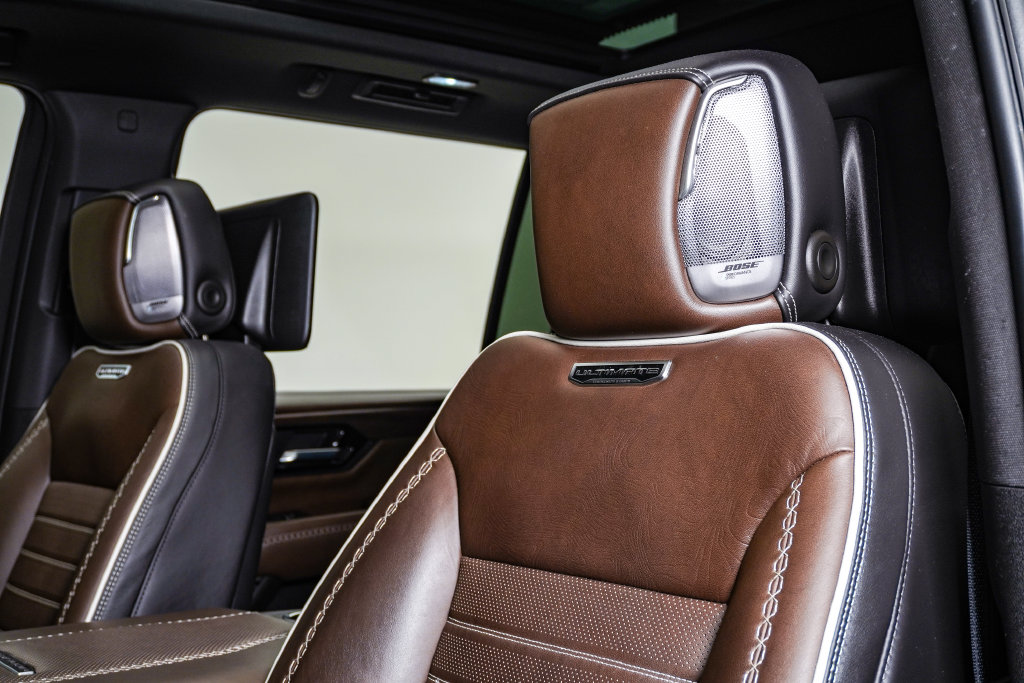 2025 GMC Yukon XL Denali Ultimate - Photo 23
