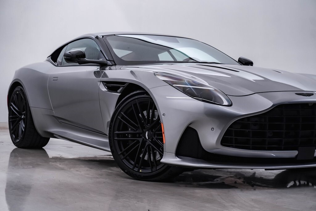 2025 Aston Martin DB12 AM5 photo 2