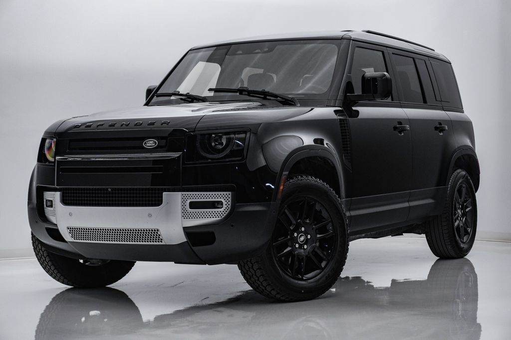 2025 Land Rover Defender 110 S P300's photo