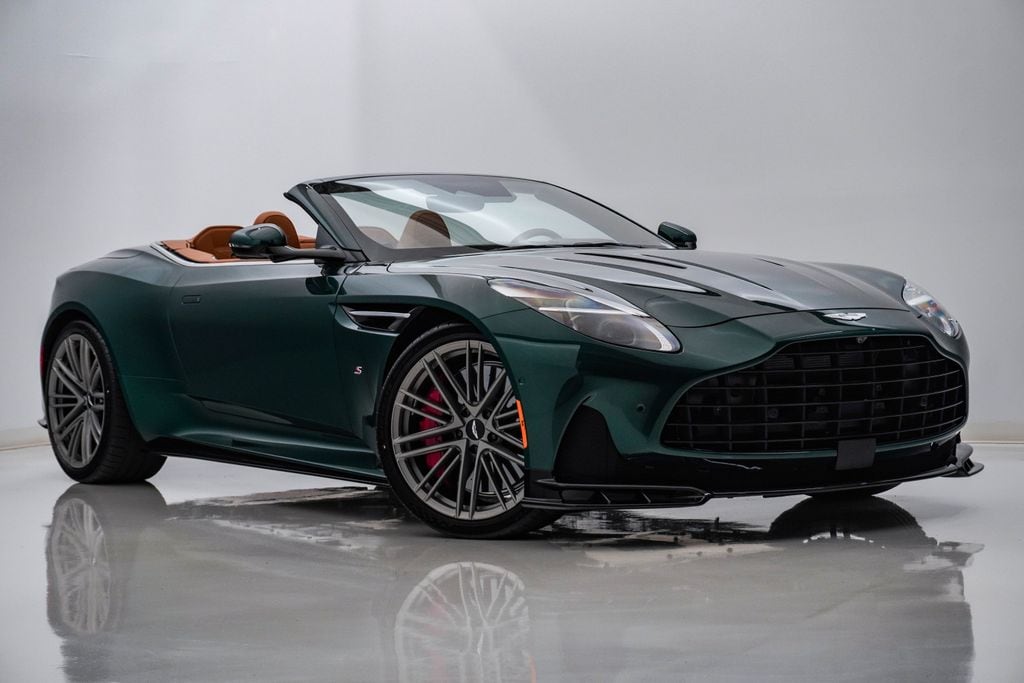 2026 Aston Martin DB12 Volante's photo