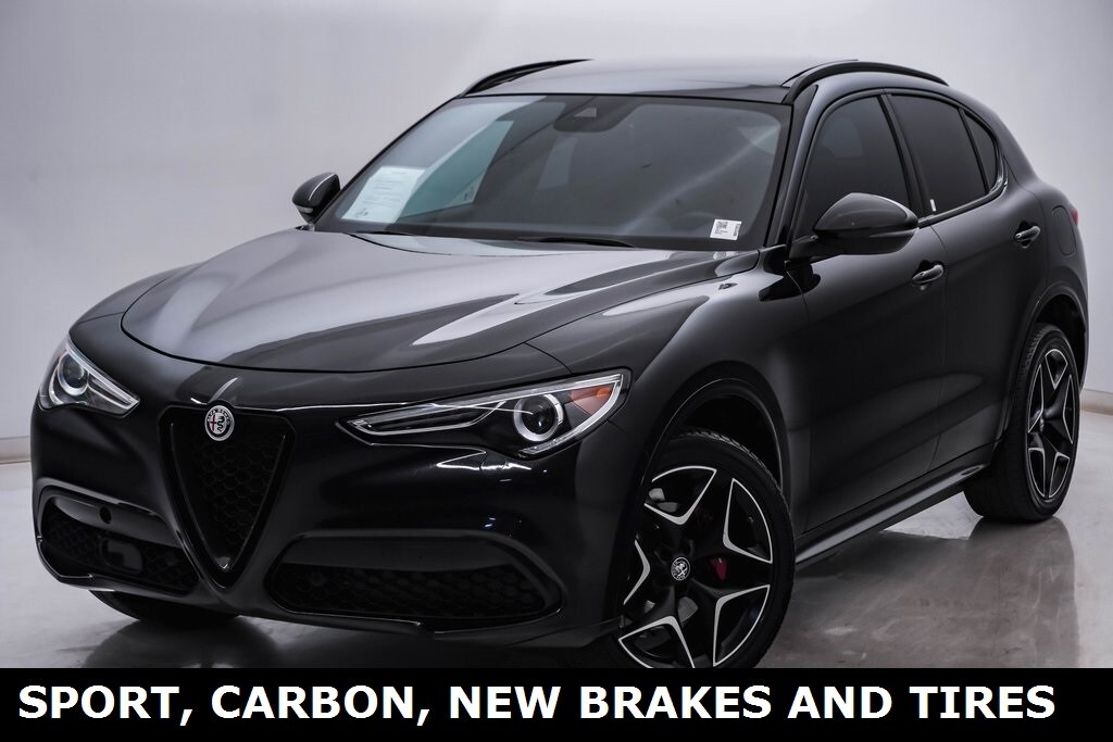 2021 Alfa Romeo Stelvio Ti Sport photo 3