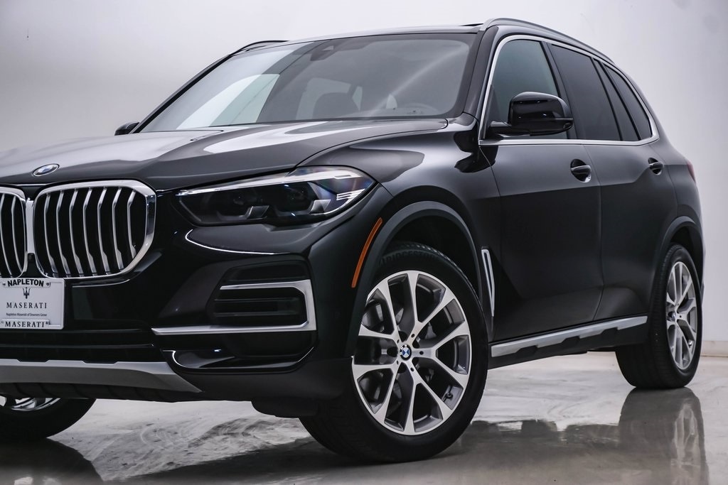 Used 2022 BMW X5 40i with VIN 5UXCR6C09N9K65471 for sale in Downers Grove, IL