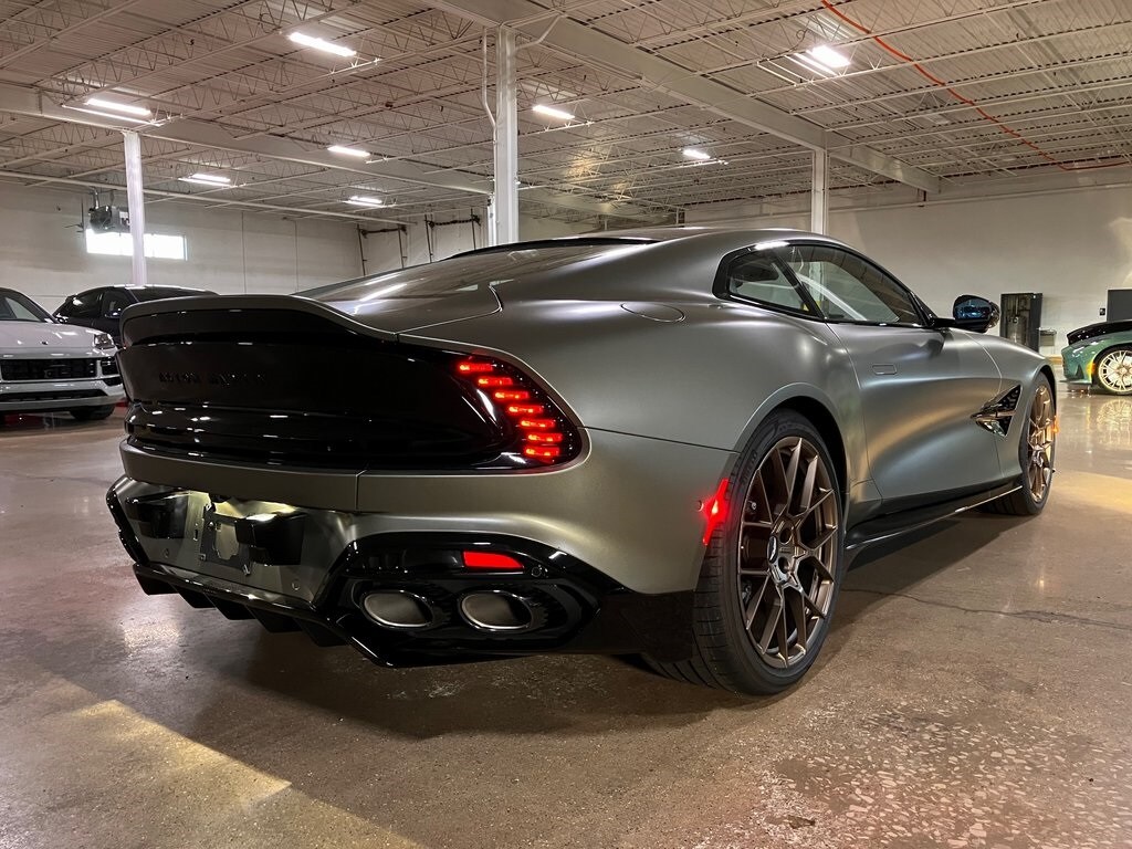 2025 Aston Martin Vanquish AM7 photo 3