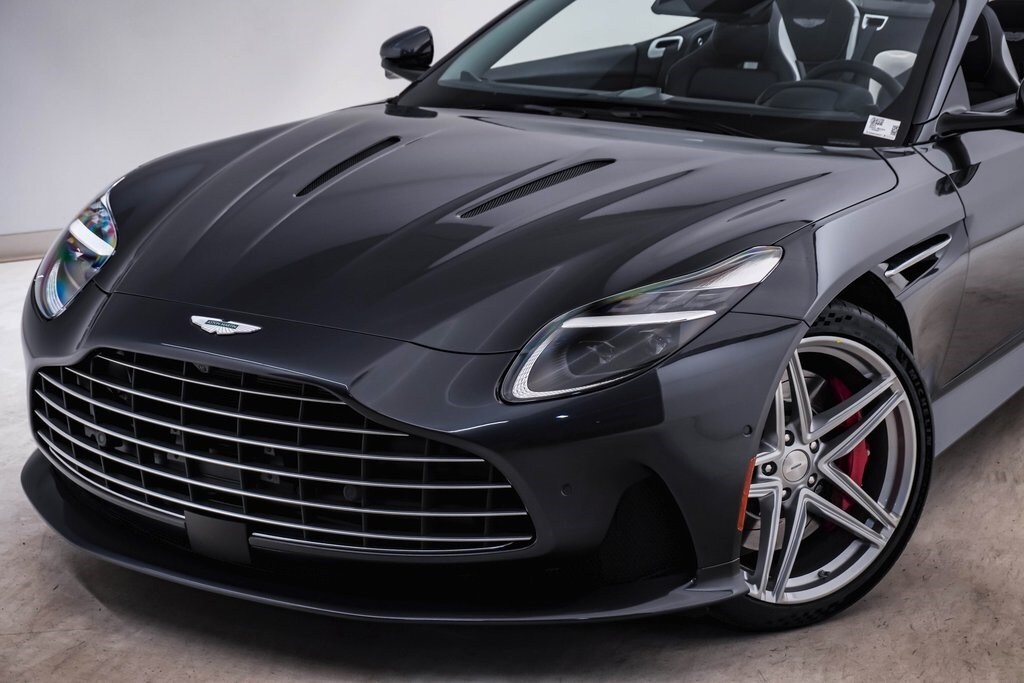 2025 Aston Martin DB12 AM5 photo 4