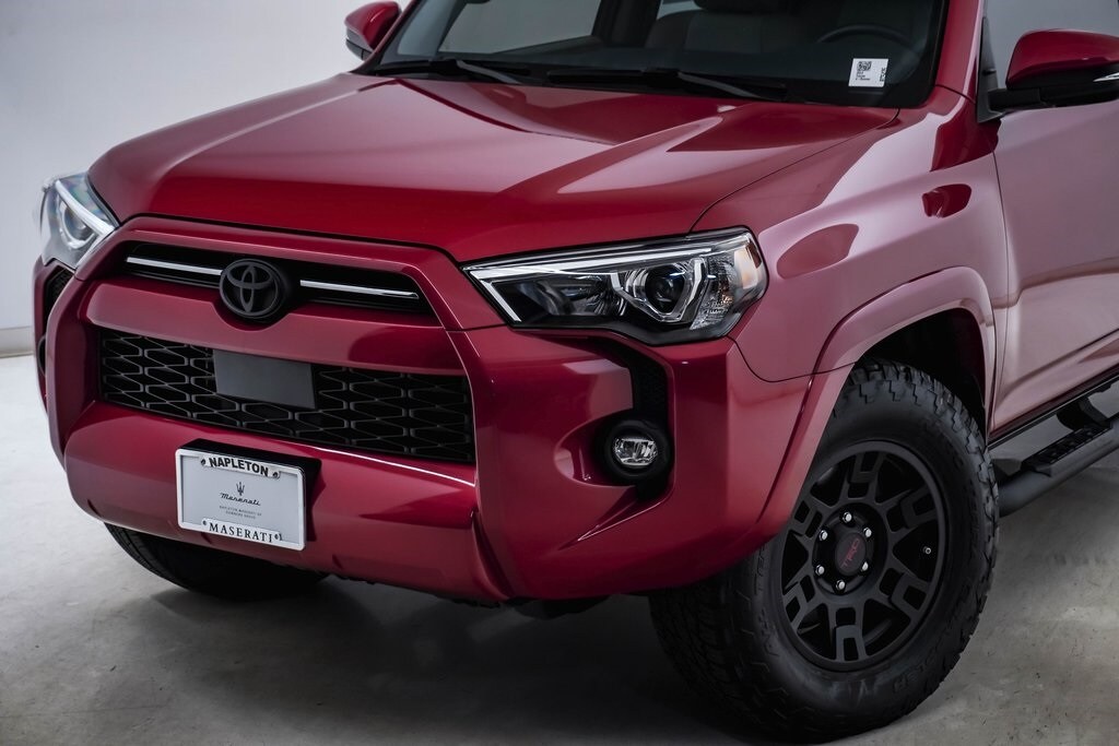 2023 Toyota 4Runner SR5 Premium photo 4