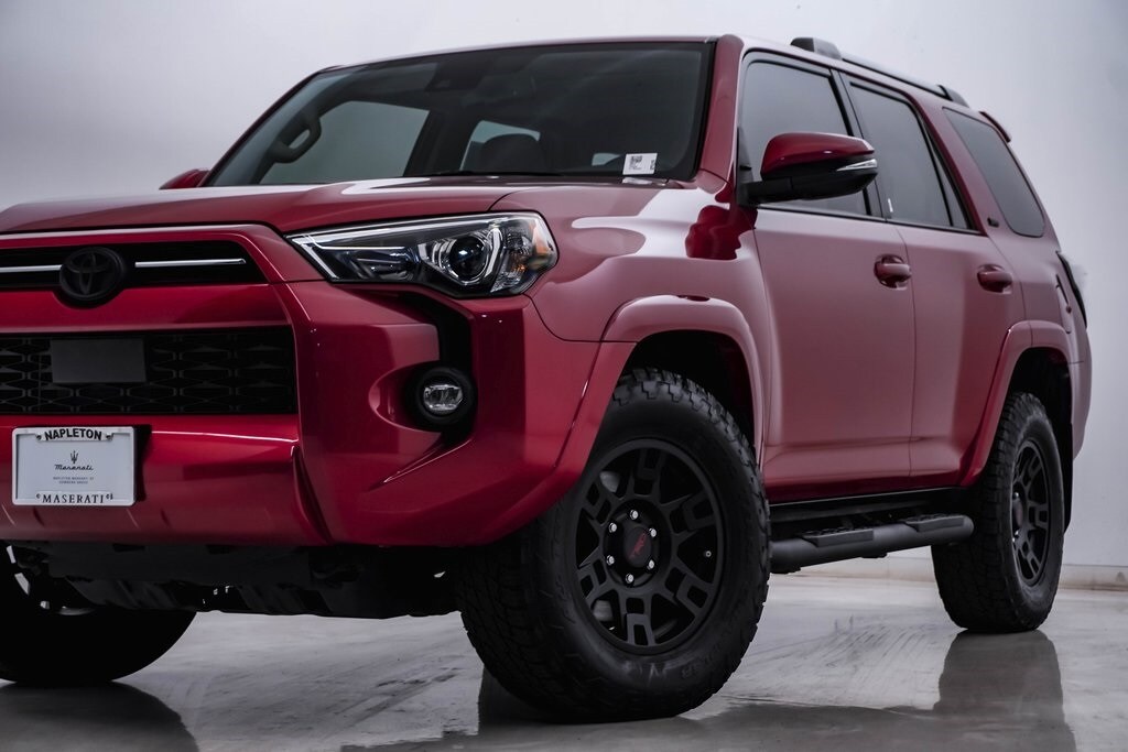 2023 Toyota 4Runner SR5 Premium photo 2