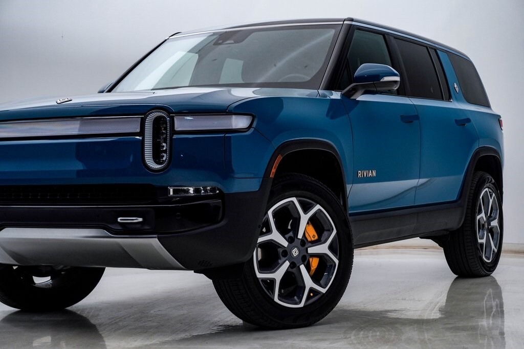 2023 Rivian R1S Launch Edition photo 2